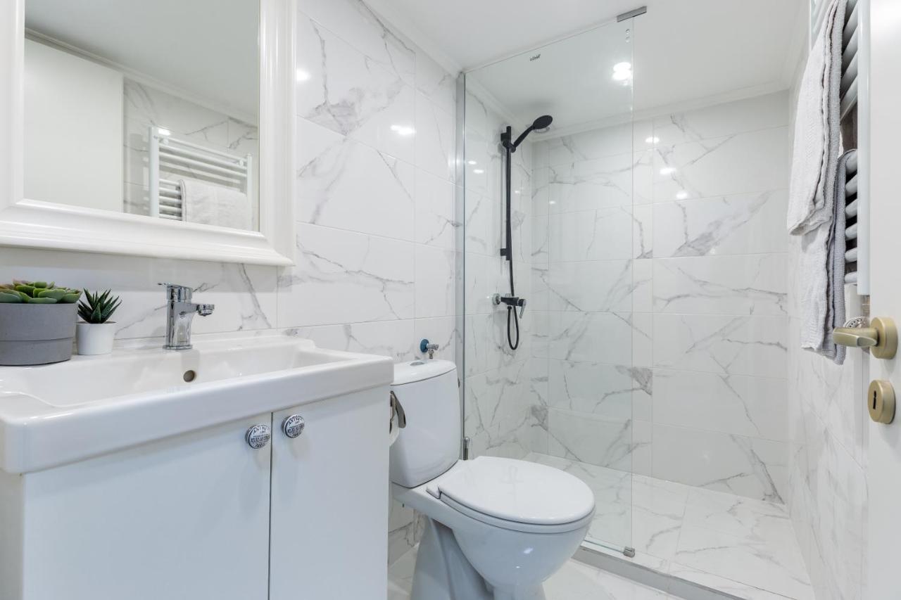 W33 - Prime Location - Comfortable Quality Apartments By Bqa Budapest Exterior photo